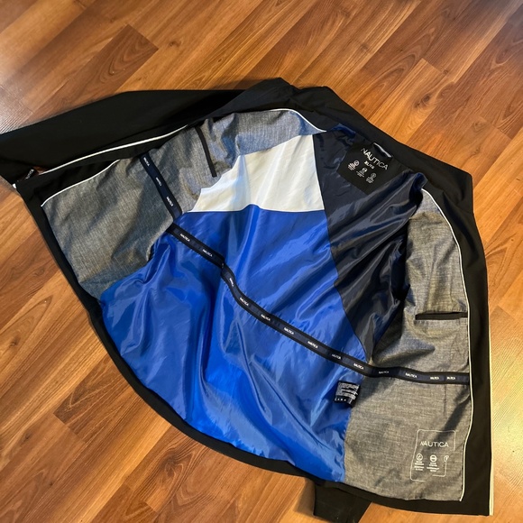 Men’s Nautica XL hooded zip-up jacket. - Picture 6 of 7